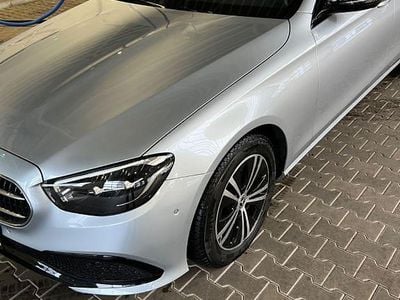 Gebraucht Mercedes E300 265 PS (194 kW) 2023 Silber Limousine