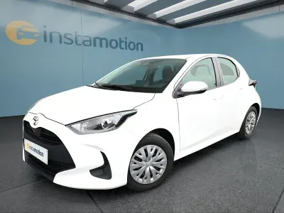 Gebraucht Toyota Yaris 92 PS (67 kW) 2025 Weiß Kleinwagen
