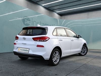 Gebraucht Hyundai i30 120 PS (88 kW) 2019 Weiß