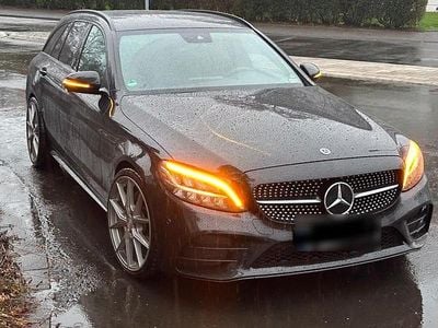 Gebraucht Mercedes C300 AMG line 258 PS (189 kW) 2018 Schwarz Kombi