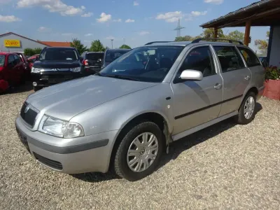 Gebraucht Skoda Octavia Comfort 101 PS (74 kW) 2002 Grau Kombi