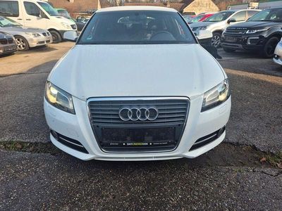 Gebraucht Audi A3 S-Line 105 PS (77 kW) 2011 Weiß Kleinwagen