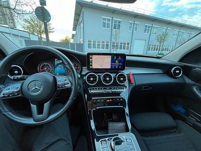 Gebraucht Mercedes C200 160 PS (117 kW) 2019 Schwarz Kombi