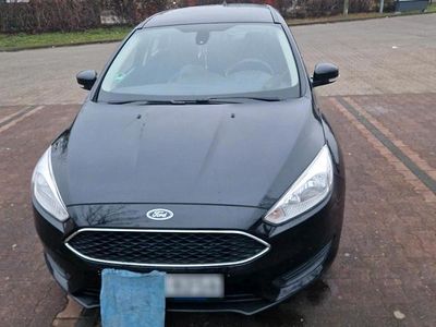 Gebraucht Ford Focus 120 PS (88 kW) 2018 Schwarz Kombi