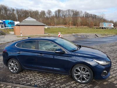 gebraucht Hyundai i30 1.4 T-GDI Premium DCT Fastback Premium