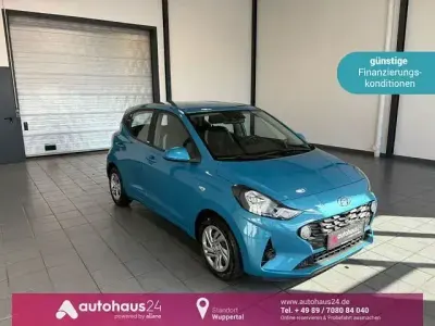 Usata Hyundai i10 Select 67 CV (49 kW) 2021 Blu Utilitaria