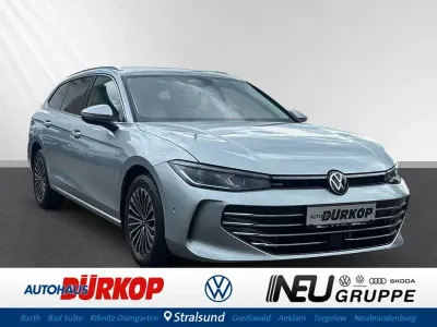 Gebraucht VW Passat Elegance 193 PS (141 kW) 2024 Silber Kombi
