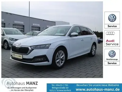 Używany Skoda Octavia Style 116 KM (85 kW) 2022 Biały Kombi
