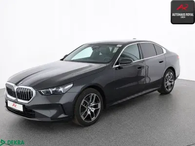 Gebraucht BMW 520 Sport Line 197 PS (144 kW) 2024 Sophistograu Limousine