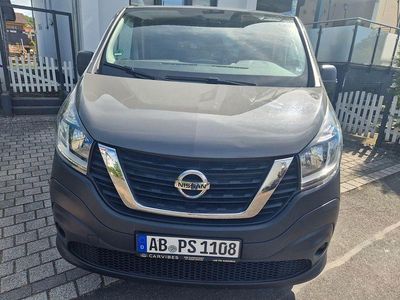 Usata Nissan NV300 120 CV (88 kW) 2018 Grigio Furgone
