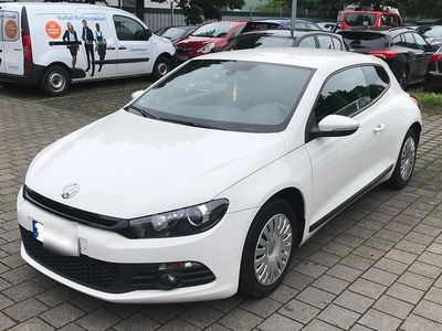 Gebraucht VW Scirocco 140 PS (102 kW) 2010 Weiß Coupé