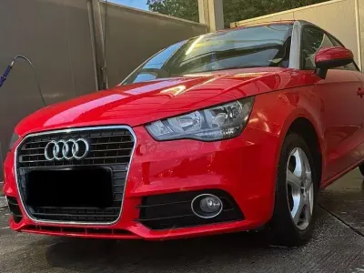 Gebraucht Audi A1 Attraction 105 PS (77 kW) 2010 Rot Kleinwagen