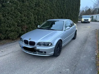 Usata BMW 325 193 CV (141 kW) 2003 Argento Coupé