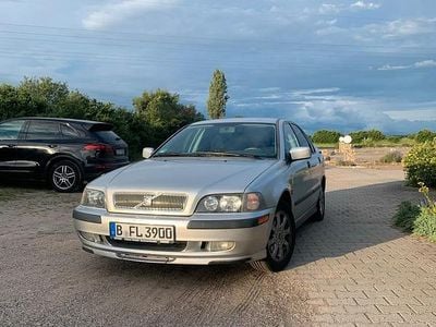 Volvo S40