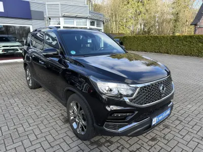 Gebraucht SsangYong Rexton Sapphire 181 PS (133 kW) 2019 Schwarz metallic