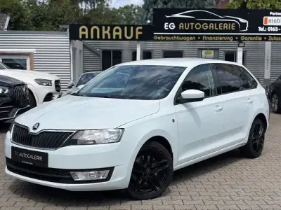 Gebraucht Skoda Rapid Ambition 90 PS (66 kW) 2015 Weiß Kleinwagen