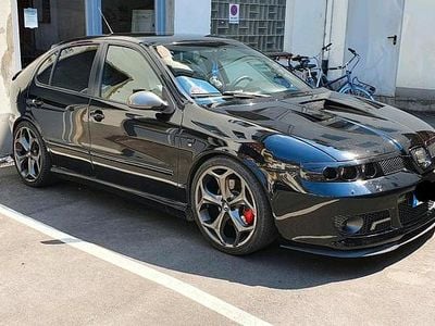 Second-hand Seat Leon CUPRA 150 CP (110 kW) 2002 Negru Hatchback