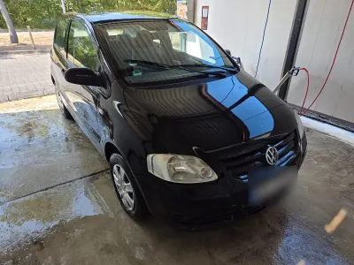 Gebraucht VW Fox 69 PS (50 kW) 2007 Schwarz Kleinwagen