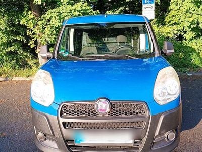 Gebraucht Fiat Doblò 90 PS (66 kW) 2012 Blau Van / Kleinbus