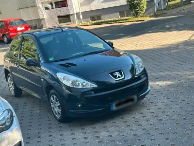 Gebraucht Peugeot 206+ 60 PS (44 kW) 2009 Grau Kleinwagen