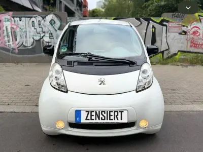 Gebraucht Peugeot iON 49 kW (67 PS) 2011 Weiß Kleinwagen