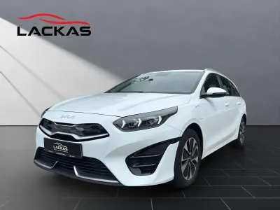 Gebraucht Kia Ceed Vision 141 PS (103 kW) 2022 Weiß Kleinwagen