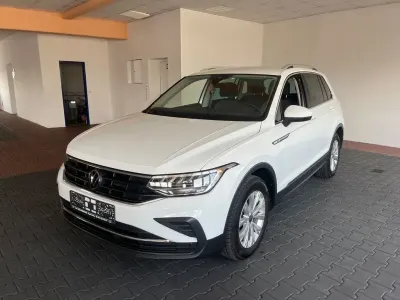 Gebraucht VW Tiguan Life 150 PS (110 kW) 2023 Weiß SUV