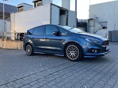 Blau Gebraucht 2019 Ford S-MAX ST-Line Van / Kleinbus | 21.999 € (Fairer Preis)