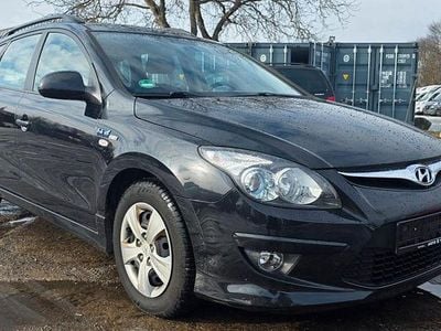 Gebraucht Hyundai i30 90 PS (66 kW) 2010 Schwarz Kombi