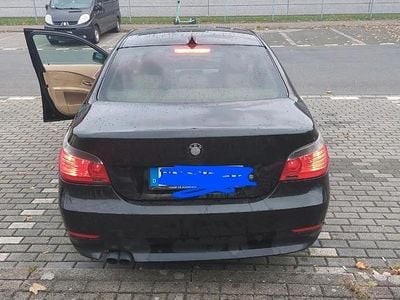 BMW 525