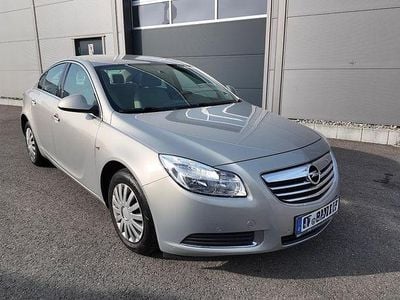 Gebraucht Opel Insignia Edition 140 PS (102 kW) 2009 Silber Limousine