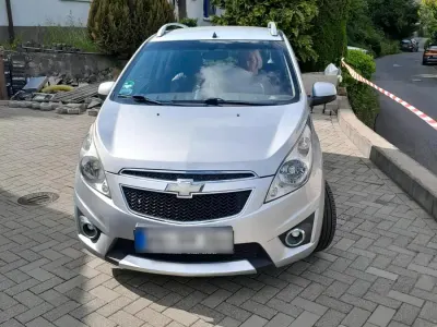 Gebraucht Chevrolet Aveo 82 PS (60 kW) 2011 Silber Kleinwagen