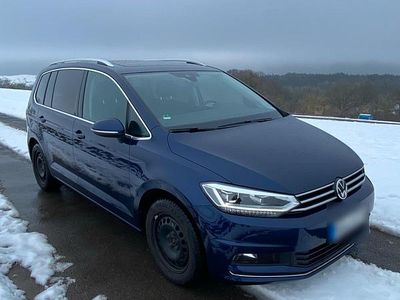 Blau Gebraucht 2020 VW Touran Van / Kleinbus | 22.199 € (Fairer Preis)