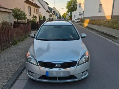 Gebraucht Kia Ceed 116 PS (85 kW) 2011 Grau Kleinwagen