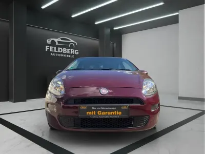 Usata Fiat Punto More 77 CV (56 kW) 2012 Rosso Utilitaria