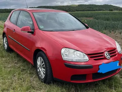 Gebraucht VW Golf IV Trendline 75 PS (55 kW) 2005 Rot Limousine