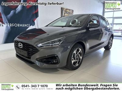 Neu Hyundai i30 GO! 99 PS (72 kW) 2025 Ecotronic grey pearl Limousine