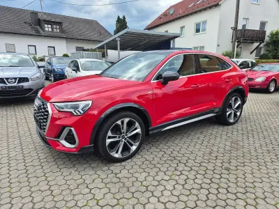 Gebraucht Audi Q3 Sportback Design 150 PS (110 kW) 2022 Rot SUV