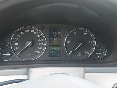 Usata Mercedes C200 122 CV (89 kW) 2006 Blu Berlina