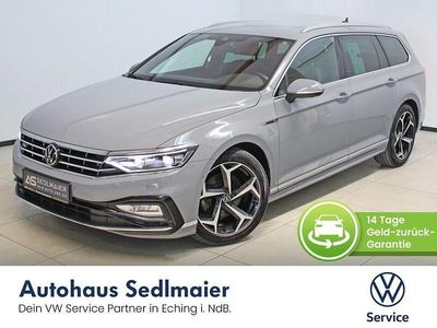 Gebraucht VW Passat Elegance 200 PS (147 kW) 2022 Mondsteingrau Kombi