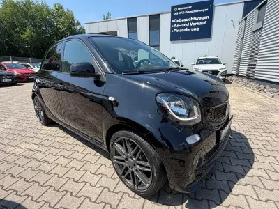 Gebraucht Smart ForFour 90 PS (66 kW) 2017 Schwarz Kleinwagen