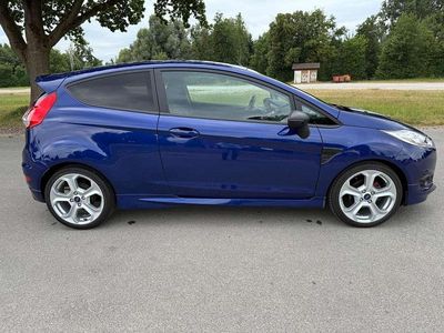 Gebraucht Ford Fiesta Sport 125 PS (91 kW) 2013 Blau Kleinwagen