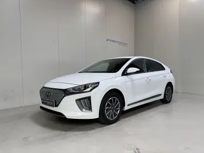 Gebraucht Hyundai Ioniq 100 kW (136 PS) 2021 Weiß Kleinwagen