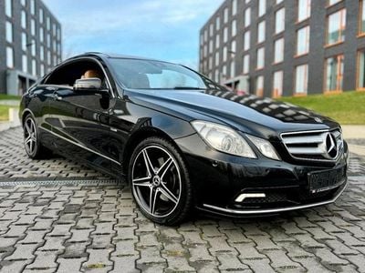 Gebraucht Mercedes E350 231 PS (169 kW) 2010 Schwarz Coupé