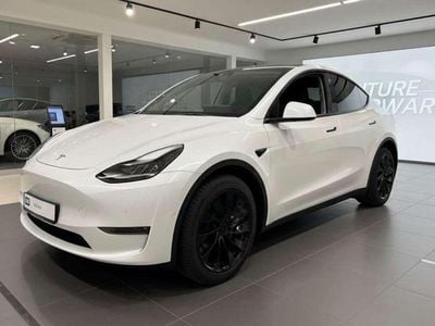 Second-hand Tesla Model Y 378 kW (514 CP) 2023 Alb SUV