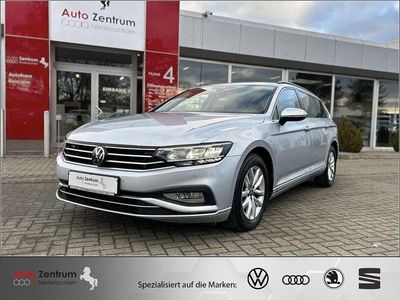 Silber Gebraucht 2023 VW Passat Business Kombi | 21.970 € (Fairer Preis)