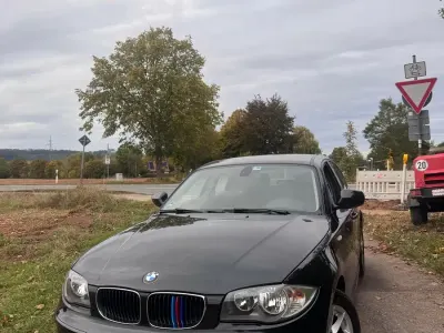 Gebraucht BMW 116 110 PS (80 kW) 2011 Schwarz Kleinwagen