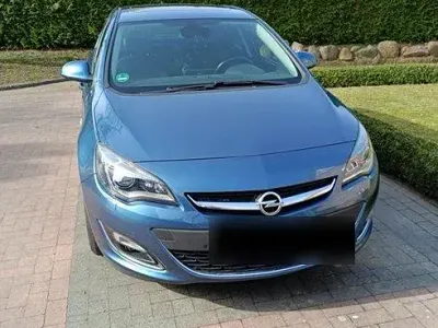 Gebraucht Opel Astra Sport 140 PS (102 kW) 2013 Blau Kombi