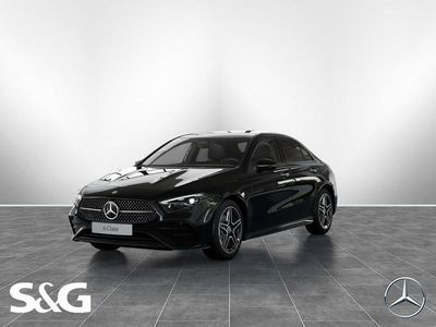 Metalliclack kosmosschwarz Gebraucht 2025 Mercedes A180 AMG Limousine | 33.889 € (Etwas zu teuer)