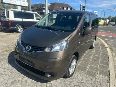 Gebraucht Nissan Evalia Tekna 110 PS (80 kW) 2018 Braun Van / Kleinbus